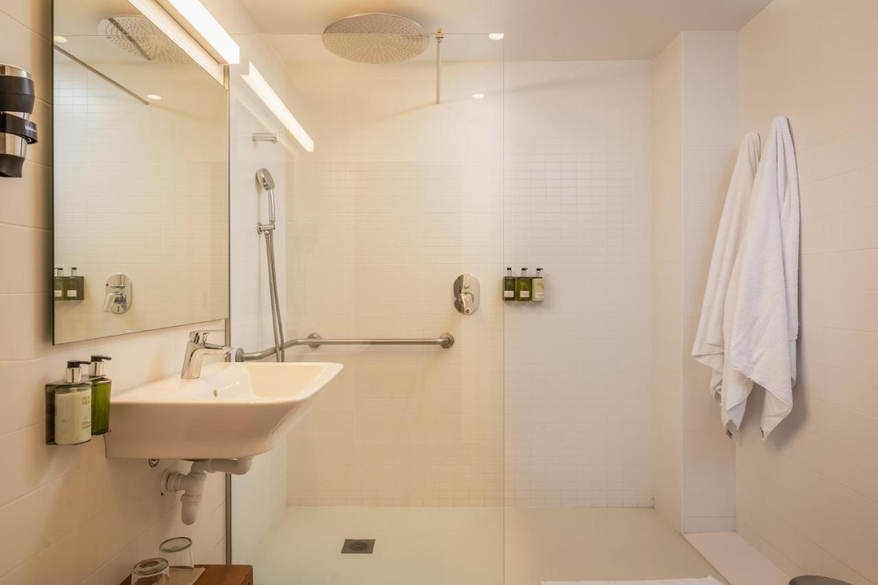 Artiem Apartamentos Mahón Exteriör bild